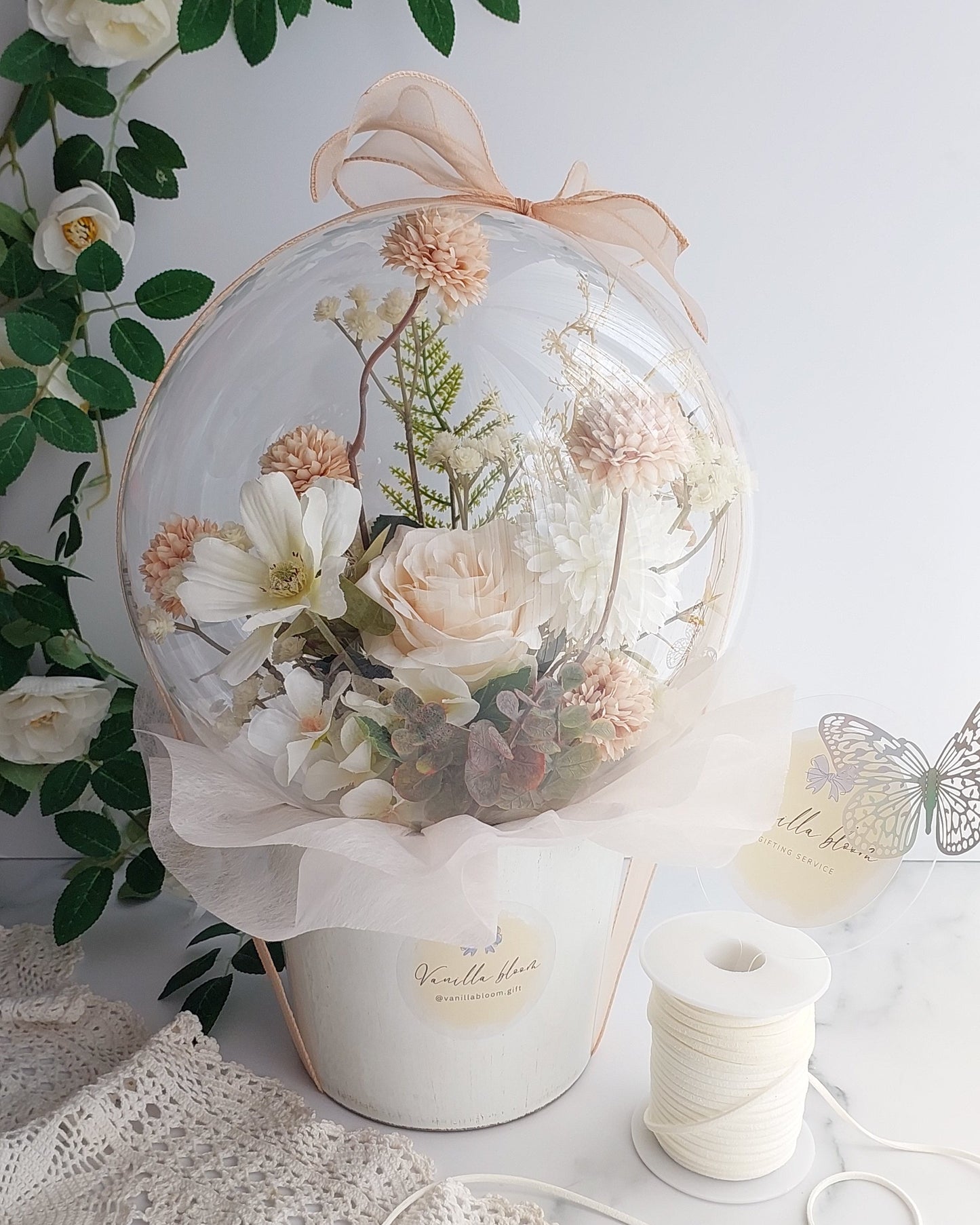 Dusty Ivory Flower Balloon Pot